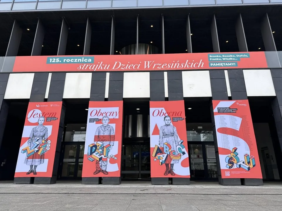 Ekspozycja poświęcona strajkowi dzieci wrzesińskich w Urzędzie Marszałkowskim