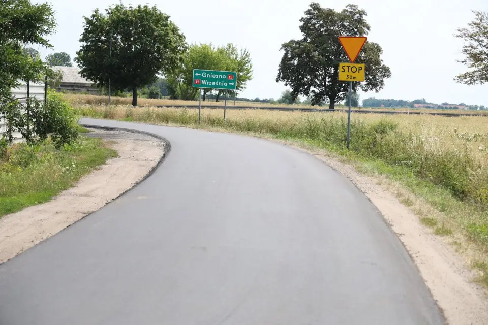 Remont drogi Gulczewko – Marzenin zakończony nową warstwą asfaltu