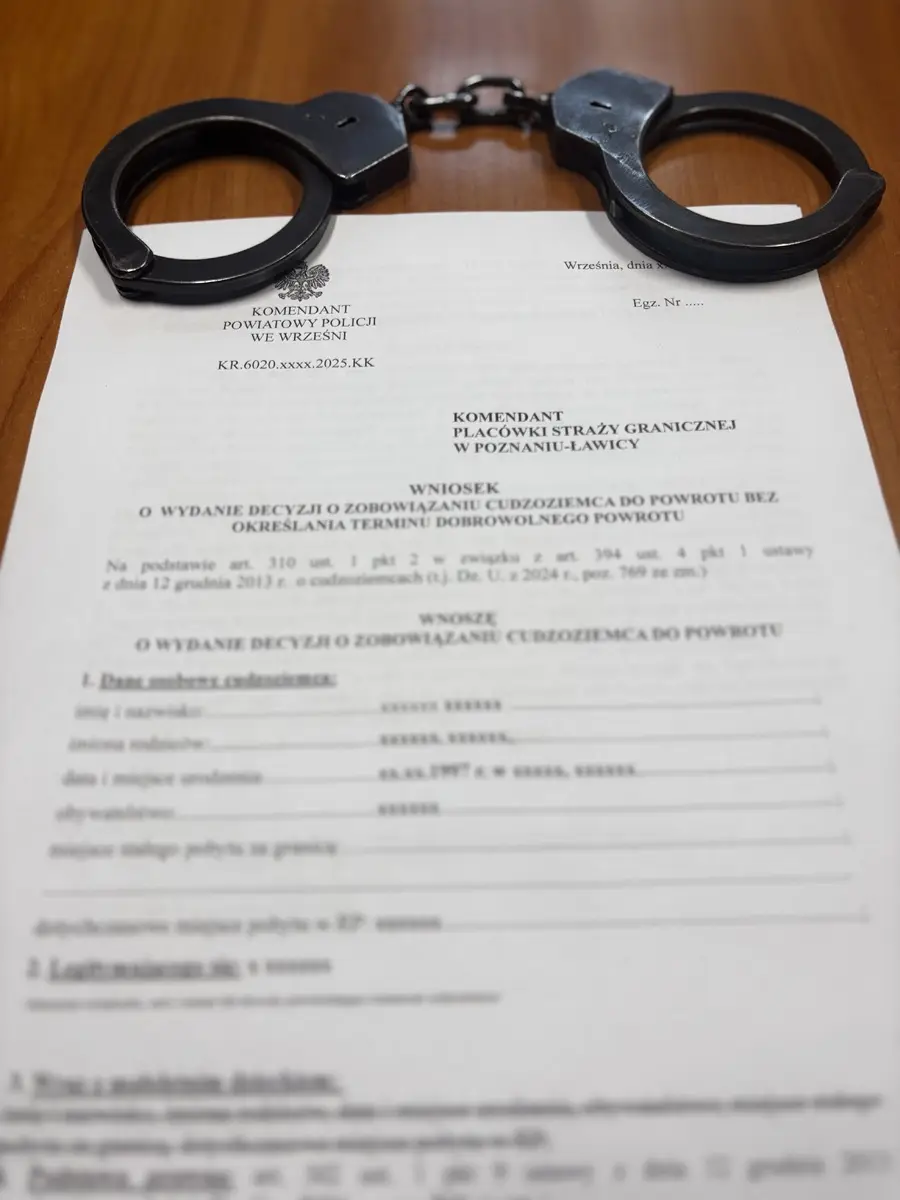 Akcja policji: Zatrzymania poszukiwanych oraz deportacja cudzoziemca