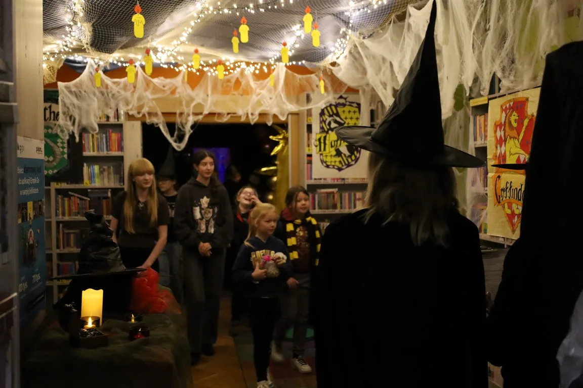 Magiczny Wieczór z Harrym Potterem w Bibliotece